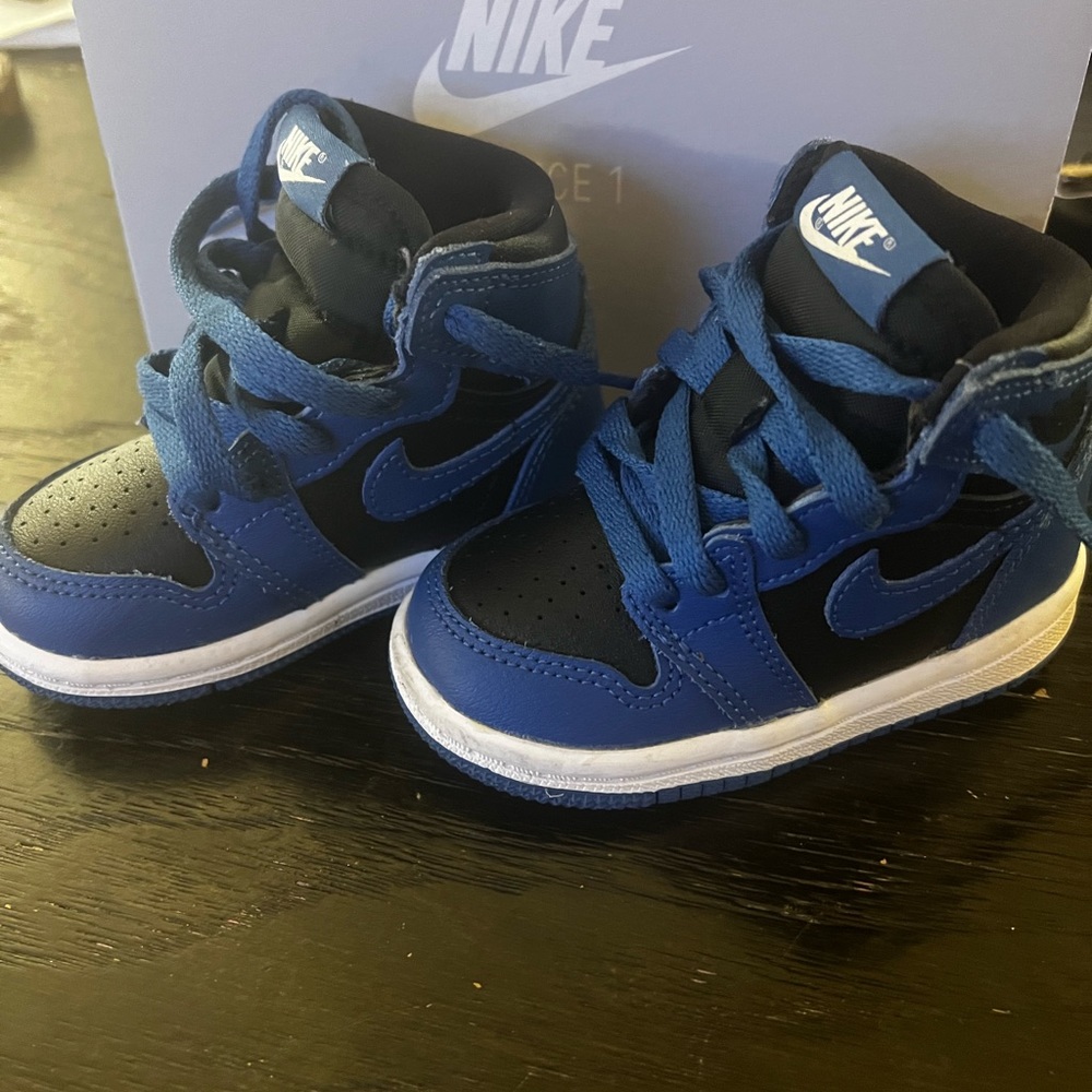 Jordan 1’s - Picture 2 of 2